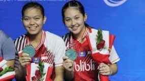 Indonesisches Damendoppel  ist Sieger  bei  dem Badmintonturnier  “Indonesia Masters “