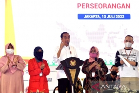 Präsident Jokowi lädt UMKM ein, Online-Anwendungen zur Umsatzsteigerung zu nutzen
