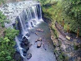 Der Temam-Wasserfall