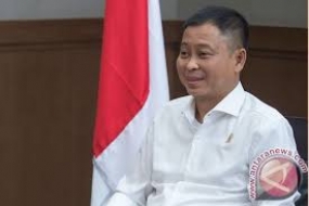 Minister Jonan strebt an, dass 100% der Haushalte in Indonesien bis Ende 2020 mit Strom versorgt werden