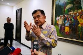 Vizepräsident  Jusuf Kalla erinnert die Bewohner der Sundastraße daran, bis zum 26. Dezember in Alarmbereitschaft zu bleiben