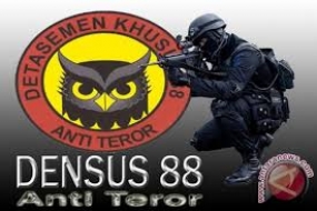 Die Antiterrorpolizei  Densus 88 untersucht mögliche ISIS-Verbindungen bei Papua-Unruhen