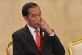 “ Medal of Ghazi Amanullah” für indonesischen Präsidenten