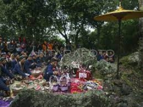 Südkoreanische Studenten und IPB besuchen das Naturlabor des Nationalparks des Vulkans Merapi