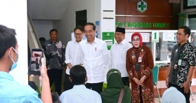 Präsident Jokowi stellt sicher, dass jedes Gesundheitszentrum über ein Schwangerschafts-Ultraschallgerät verfügt