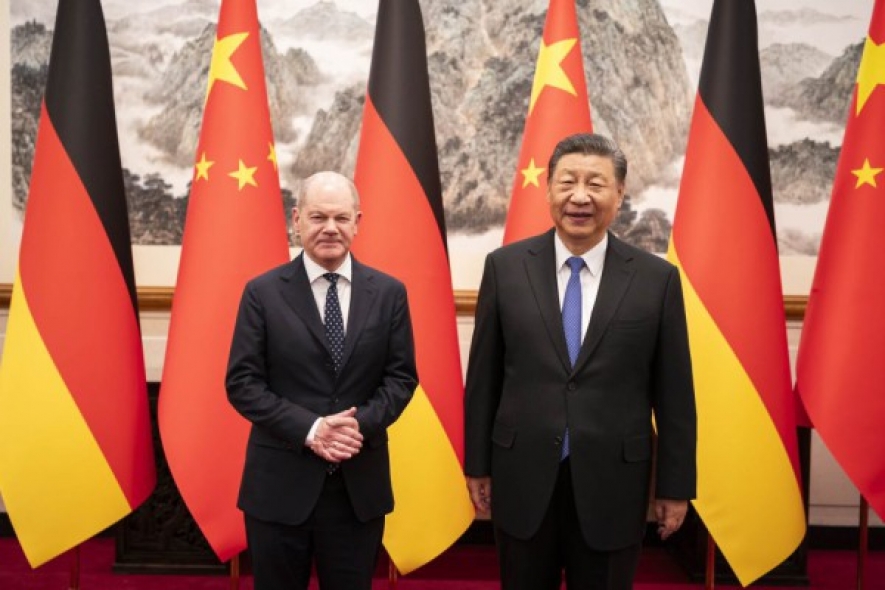 Der deutsche Bundeskanzler fordert China auf, Druck auf Russland auszuüben, den Krieg in der Ukraine zu beenden
