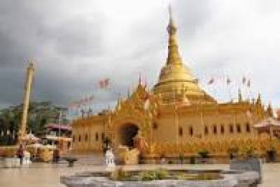 Die Taman Lumbini Pagode