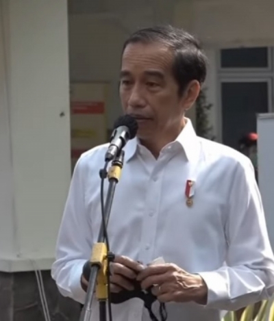 Präsident besucht Impfsimulation in Bogor