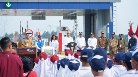 Präsident Joko Widodo eröffnete den Betrieb von zwei Mautstraßen in Nord-Sumatra