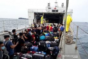 188 Indonesier beginnen ihre 14-tägige Quarantäne auf der Insel Sebaru Kecil