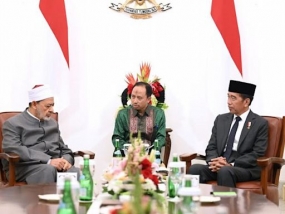 Präsident Joko Widodo empfing  Besuch von Grand Al-Azhar im Merdeka-Palast.