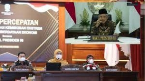 Vizepräsident leitete das  Treffen zur Verringerung der extremen Armut in Ost-Java