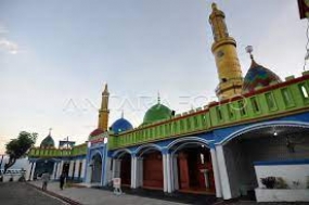 Peca, ein Iftar-Menü in der Moschee Donggala, Zentral Sulawesi