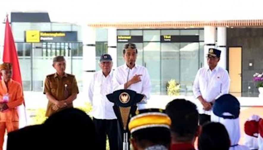 Präsident Joko Widodo weihte den Flughafen Panua Pohuwato in Gorontalo ein