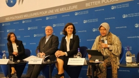Indonesiens Sozialministerin Tri Rismaharini erläuterte Katastrophenmanagement in Indonesien auf dem OECD Forum  in Paris, Frankreich