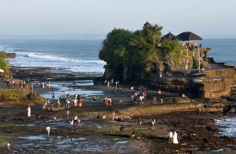 Kemenparekraf Tingkatkan Kunjungan Wisatawan Nusantara dengan Permudah Perizinan Kegiatan