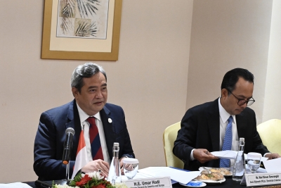 Dirjen Amerika dan Eropa Kemlu Umar Hadi (kiri) memimpin delegasi RI dalam Forum Konsultasi Bilateral ke-VIII Indonesia-Meksiko, yang berlangsung di Jakarta pada Selasa (29/8/2023). (Kemlu RI)