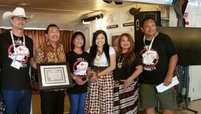 Presiden IDN-United Herry Utomo (keempat kiri) dan Presiden IDF Ida Wenefrida (kelima kiri) bersama seluruh panitia &quot;Love 4 Lombok 7.0&quot;. (Dokumentasi Indonesian Diaspora Network-United)