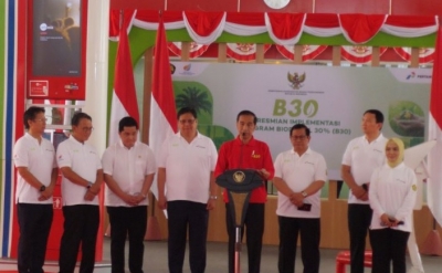 Presiden Jokowi meresmikan implementasi Program B30 di SPBU Pertamina Jalan MT Haryono Jakarta, Senin (23/12/2019).