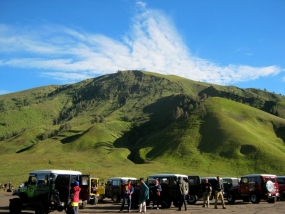 Mengagumi Bukit Teletubies