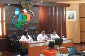 Kepala BPS Suhariyanto dalam konferensi pers di Jakarta, Senin (15/4/2019). (ANTARA/M Razi Rahman)