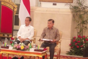 Presiden Jokowi memimpin sidang kabinet paripurna di Istana Negara Jakarta, Senin (5/8/2019).