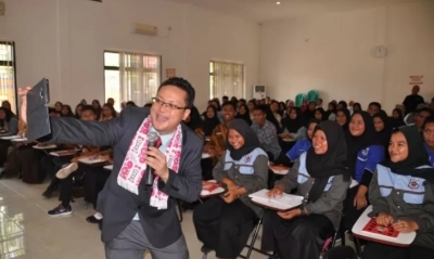 pengarah Malindo Bussines and Cultural Center (MBCC)  Asia, Prof Datok Sri Dr, Alex Ong (babel.antaranews.com