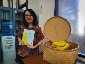 Dr. Fenny Martha Dwivanny beserta hasil risetnya mengenai Fruits Storage Chamber