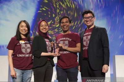 Mahasiswa Indonesia raih peringkat dua di ajang kompetisi internasional Airbus Fly Your Ideas di Prancis.