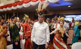 Menhan Ajak Generasi Muda Inovatif Cintai NKRI