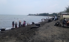 Pantai Sendang Sikucing