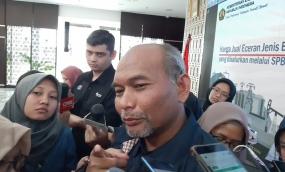 Dirjen Migas Kementerian ESDM Djoko Siswanto usai mengumumkan formula harga jual eceran jenis BBM nonsubsidi di Jakarta, Minggu (10/2/2019). (ANTARA/Aji Cakti)