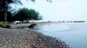 Pantai Batu Kumbang