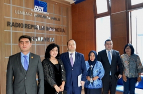 Duta Besar Azerbaijan untuk Indonesia bersama Kepala RRI Yogyakarta