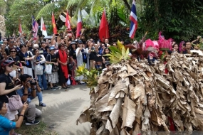 Peserta World Flower Council (WFC) Summit 2019 mengunjungi Sekar Bumi Farm, perkebunan bunga di Mecamatan Payangan, Kabupaten Gianyar. ANTARA