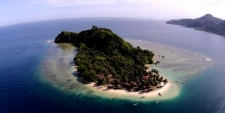 Pulau Pombo, Maluku