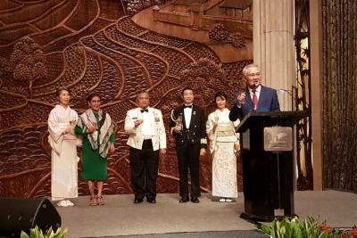 Duta Besar Jepang untuk Indonesia Masafumi Ishii memimpin perayaan Hari Pasukan Bela Diri Jepang yang juga dihadiri oleh Menteri Kelautan dan Perikanan RI Susi Pudjiastuti di Jakarta, Kamis malam (11/7/2019).