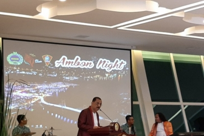 Walikota Ambon Richard Louhanapessy memberi sambutan pada acara Update from the Region: Ambon Night 2019 di Kementerian Luar Negeri RI di Jakarta, Kamis (25/7/2019)