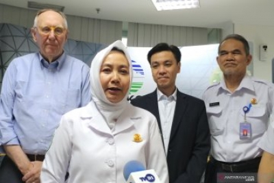 Kepala Badan Meteorologi, Klimatologi dan Geofisika (BMKG) Dwikorita Karnawati (dua kiri) di Jakarta, Selasa (20/8/2019), usai bertemu dengan perwakilan Environmental Systems Research Institute (ESRI) menjalin kemitraan pengembangan teknologi data BMKG untuk kepentingan dunia usaha, industri dan bisnis