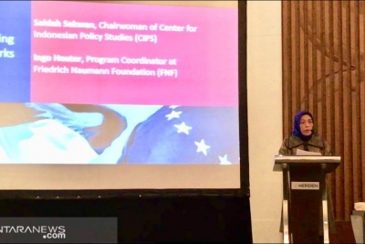 Chairwomen Center for Indonesian Policy Studies (CIPS), Saida Sakwan, saat menjafi pembicara dalam diskusi &quot;Manfaat perundingan Uni Eropa Comprehensive Economic Partnership Agreement (CEPA) di Jakarta, Rabu (24/7/2019). 