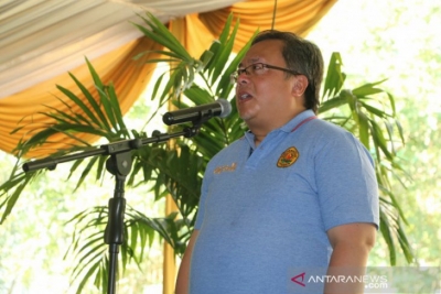 Menteri PPN/ Kepala Bappenas Bambang Brodjonegoro saat memberikan sambutan dalam rangkaian kegiatan di Universitas Jember.