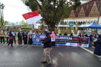 Aksi solidaritas yang dilaksanakan ACT Sumbar menggalang dukungan dari masyarakat Padang untuk Palestina (Antara Sumbar/ Dokumentasi ACT Sumbar)