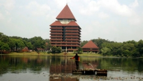 Gedung Rektorat Universitas Indonesia.