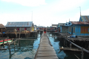 Kampung Terapung Suku Bajo