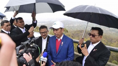 Presiden Joko Widodo mengunjungi kawasan Mount Ainslie di Canberra, Australia, pada Minggu, 9 Februari 2020.(Foto: Muchlis Jr - Biro Pers Sekretariat Presiden)