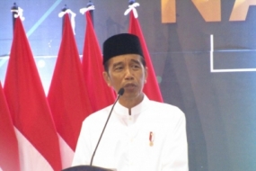 Presiden Joko Widodo saat memberi sambutannya dalam acara peringatan Isra Mi&#039;raj tingkat kenegaraan 2019 di GOR Pandawa, Solo Baru, Kabupaten Sukoharjo, Jawa Tengah, Rabu malam (3/4/2019)