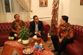 ubes RI untuk Dakar Mansyur menerima tim teknis PT Wika terkait pembangunan proyek Tour de Gorée