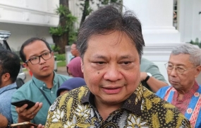 Menko Perekonomian Airlangga Hartarto di kompleks Istana Kepresidenan, Jakarta, Jumat (6/3/2020). ANTARA/Rangga Pandu Asmara Jingga/aa.