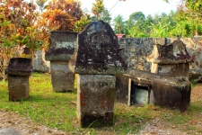 Situs Waruga di Minahasa Utara