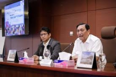 Luhut Sebut Pangeran Saudi ke Indonesia untuk Investasi